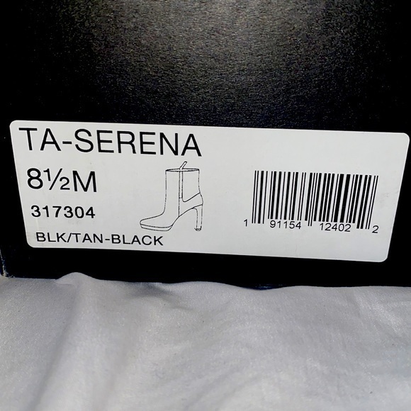 Tahari Serena Bootie size 8.5M - Picture 14 of 14